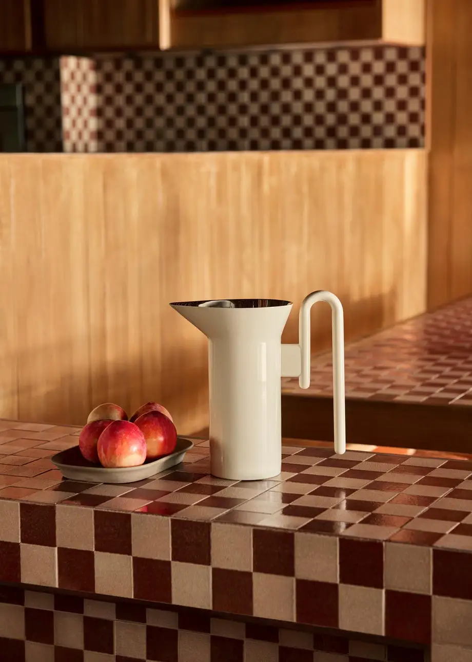 &Tradition Momento Jug