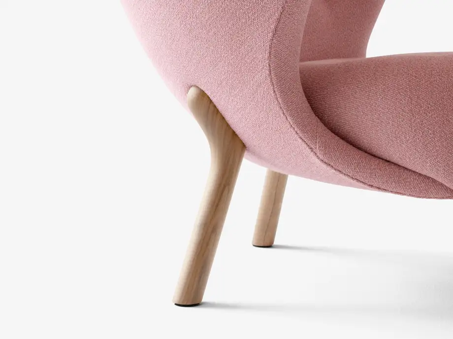 &Tradition Little Petra Lounge Chair